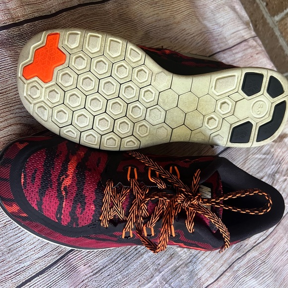 Nike Free 5.0 Running Shoes - Picture 5 of 7